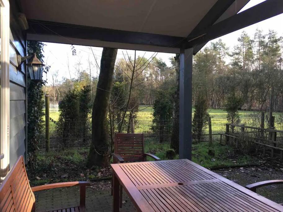 Heerlijk Huis In Een Prachtige Bosrijke Omgeving. Putten Luaran gambar
